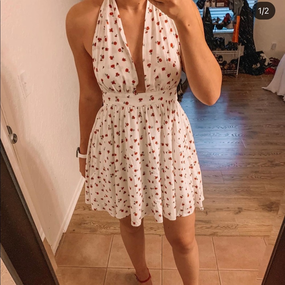 Pretty mini flow dress